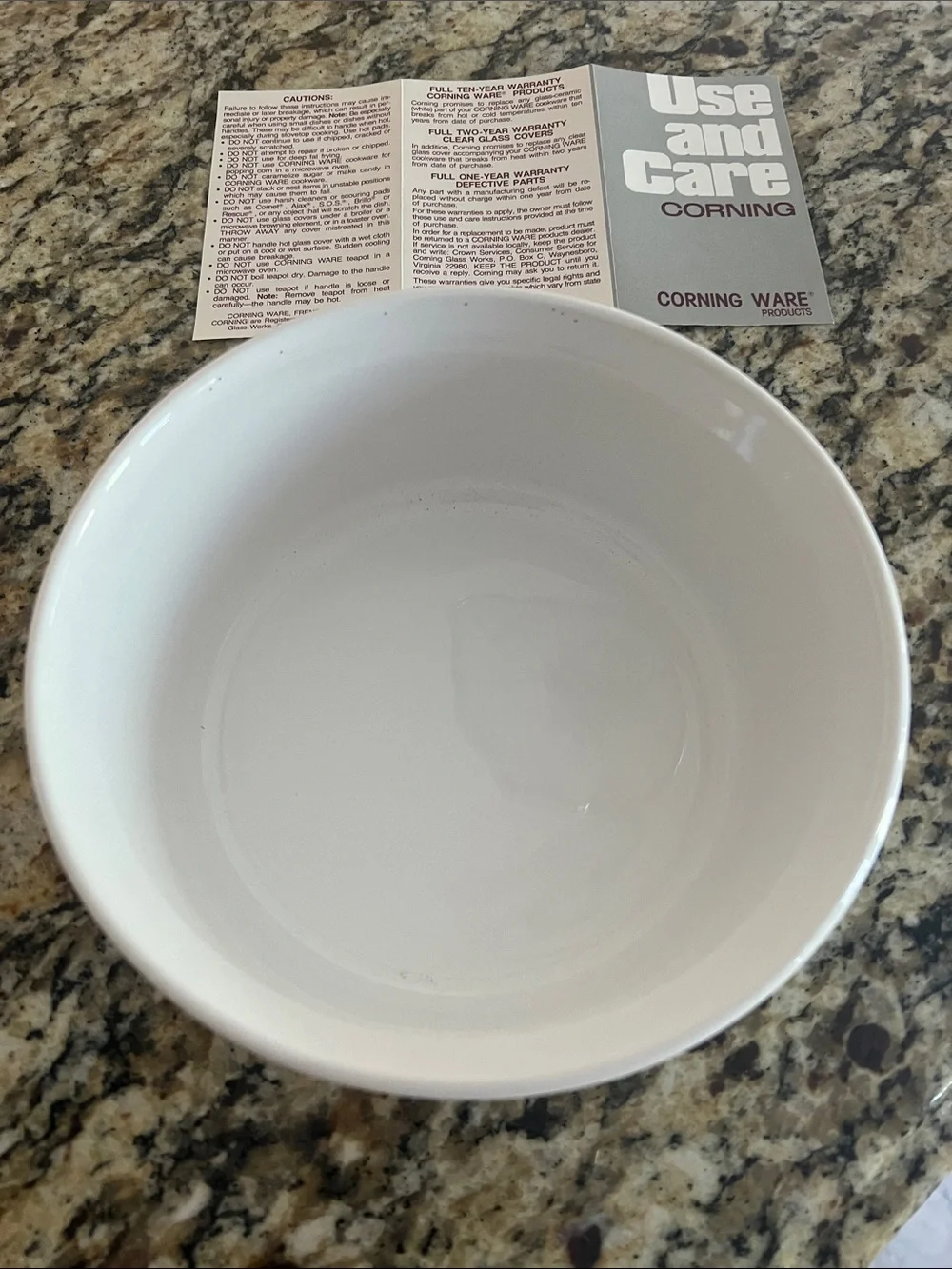 CorningWare White Ceramic Cook and Serve Bowl - NWT - 1.6 Liters